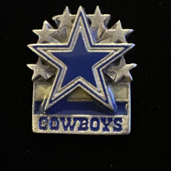 DALLAS COWBOYS Pin NFL Logo Football Team Metal Lapel Pin Tie Tack Souvenir - Picture 1 of 4